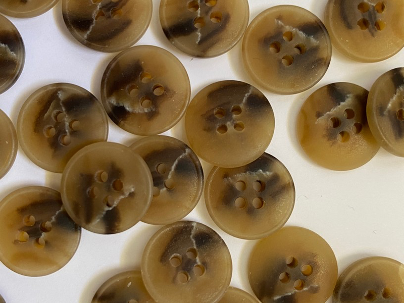 Vegan Tortoiseshell Buttons — Recycled Paper