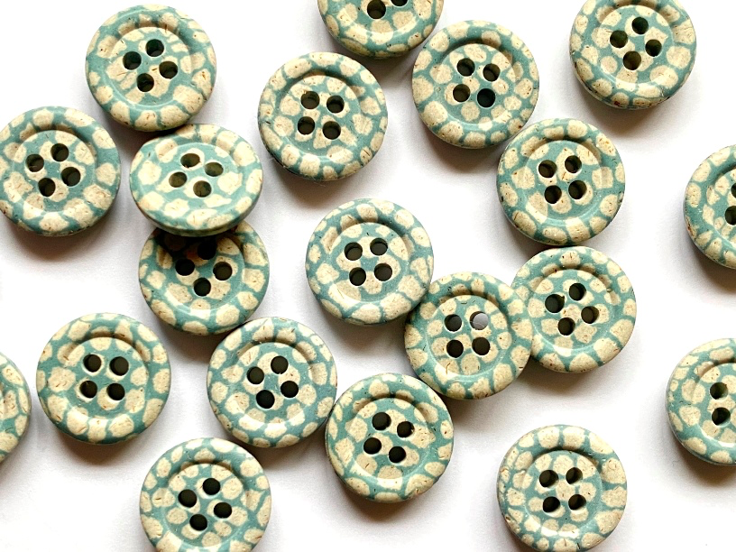 Irregular Check Hemp Buttons