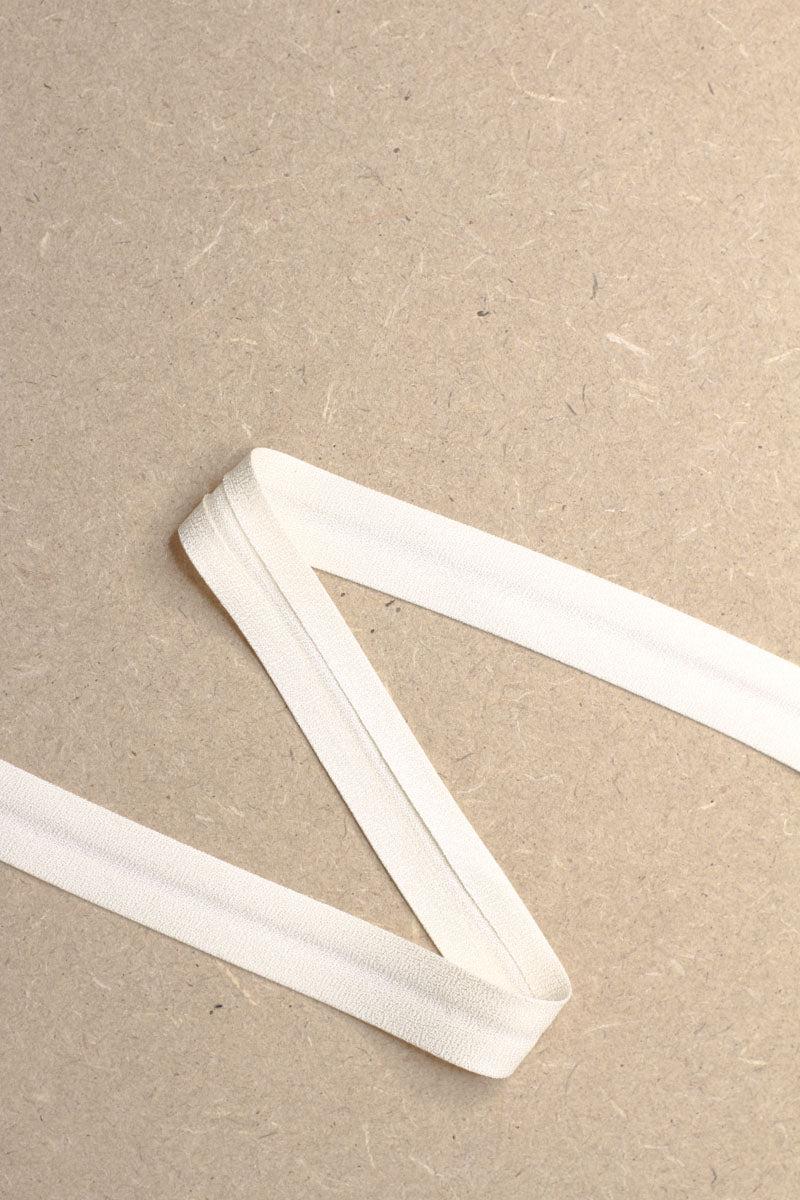 Leia crepe viscose bias tape in Creamy White, 0.71 inch, a drapey bias binding by the yard