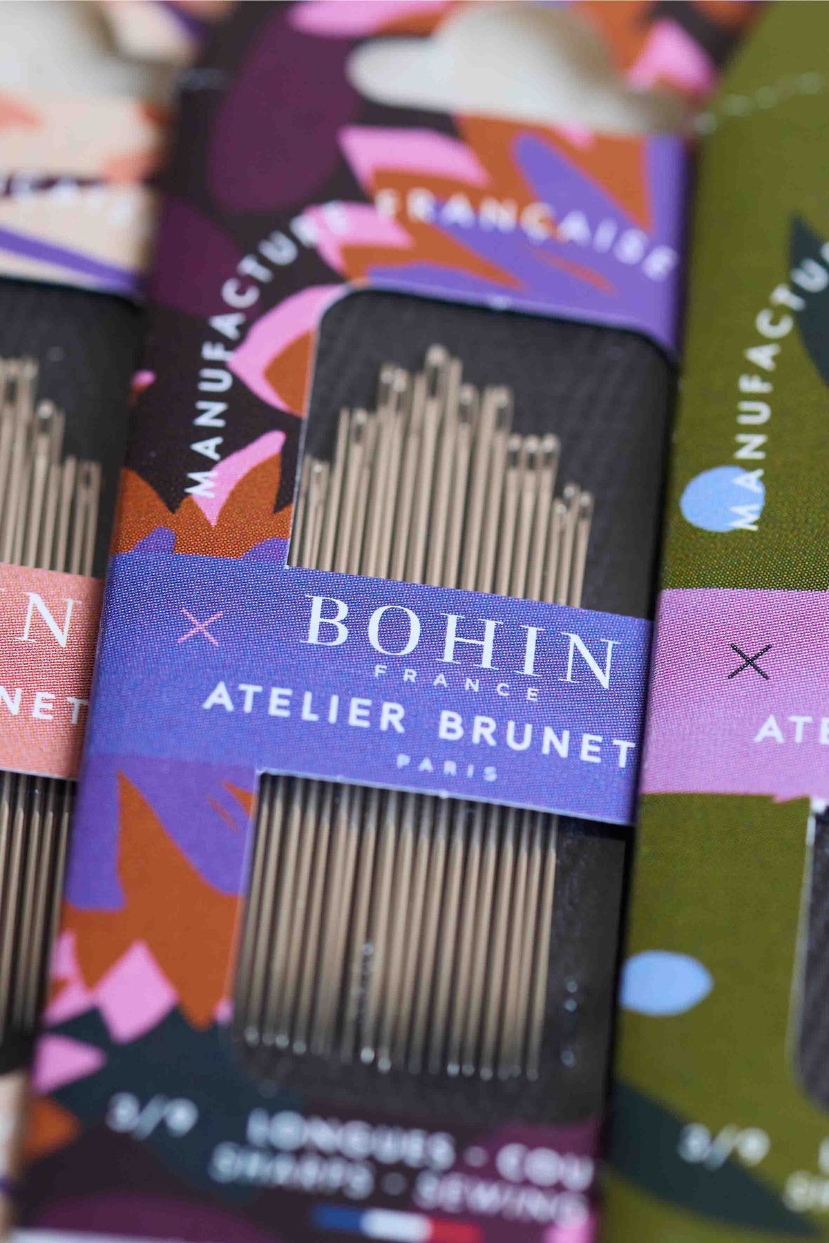 Atelier Brunette Fuji Blush needle pack close-up of the needles and illustrated card