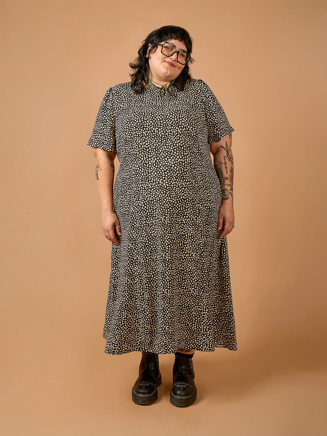 Deer & Doe Eleanor Dress sewing pattern, grey dress full length