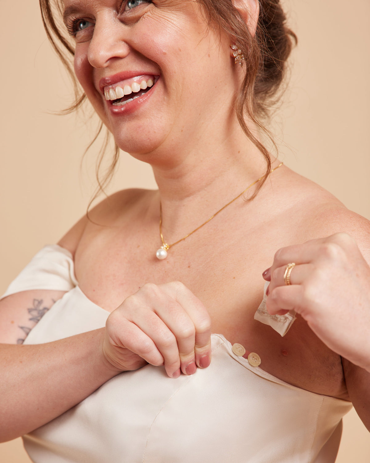 Cashmerette Ellington Dress PDF sewing pattern, woman wearing a gold necklace with a pearl pendant