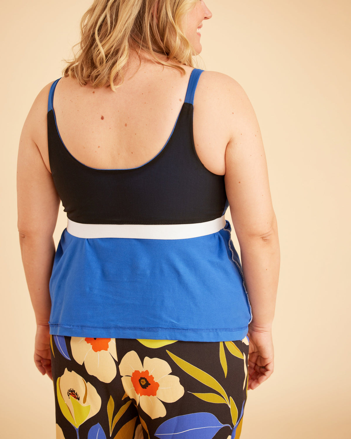 Cashmerette Fiske Sleepwear Set PDF sewing pattern, inside view of a blue camisole with a built-in bra, back view