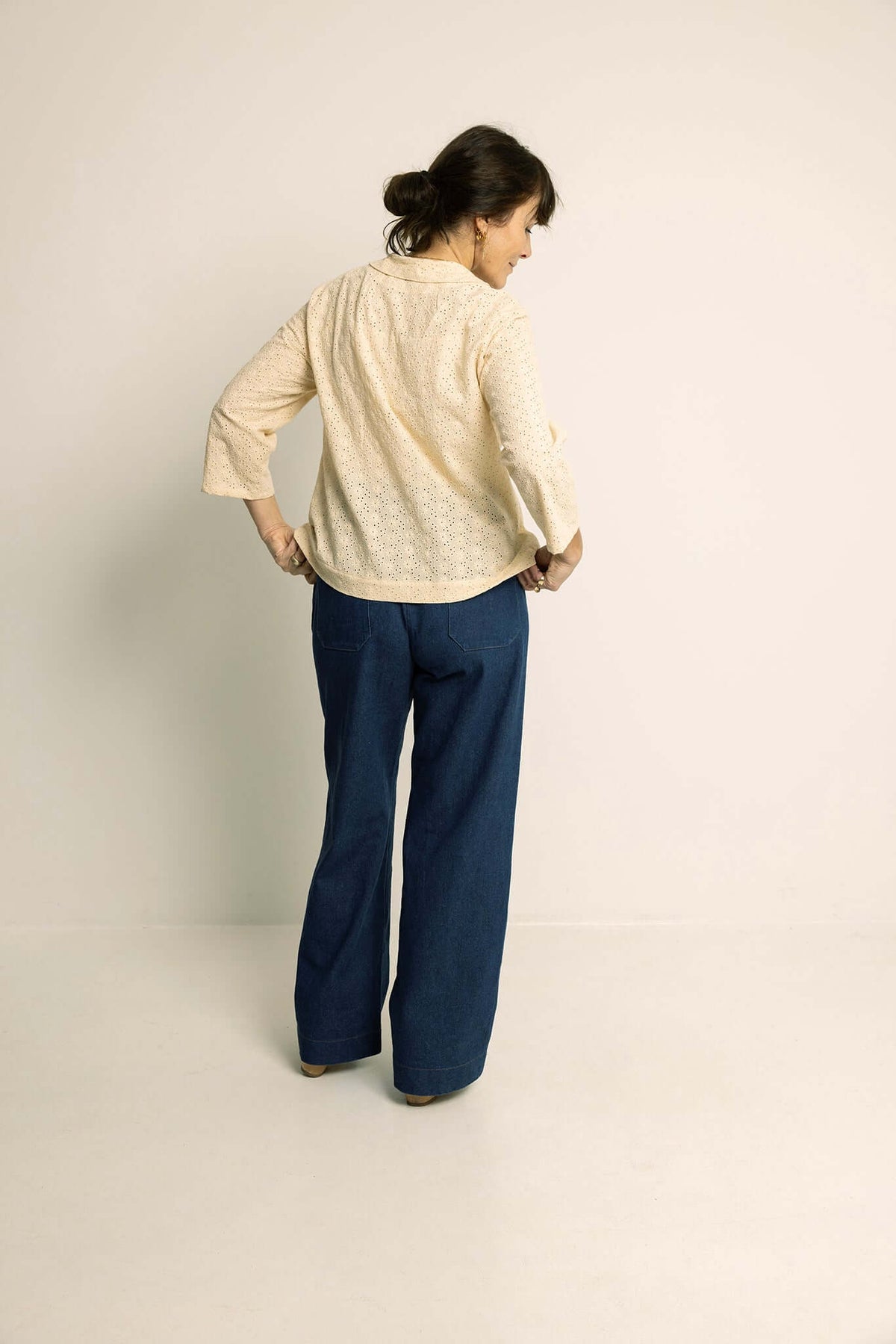 Wardrobe By Me High Waist Pants PDF sewing pattern, navy pants side view