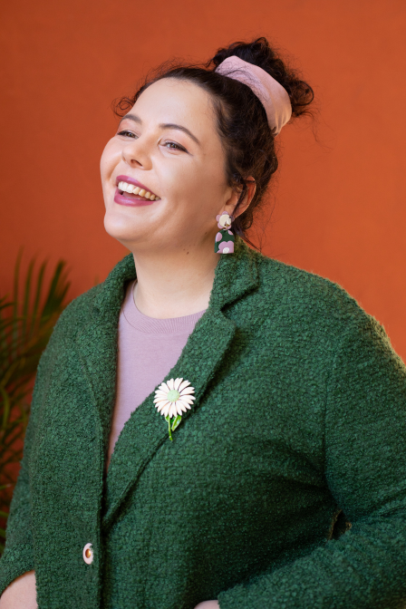 Sew to Grow Kaia Coatigan PDF sewing pattern, green coatigan close-up