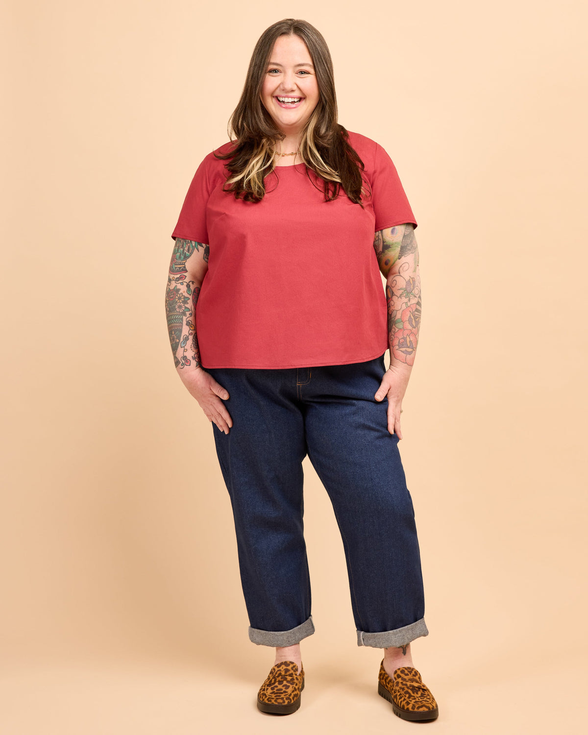 Cashmerette Montrose Top PDF sewing pattern, person wearing a red shirt and blue jeans