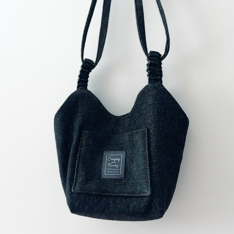 Sewing Therapy Bridge Bag PDF sewing pattern, black bridge bag front view