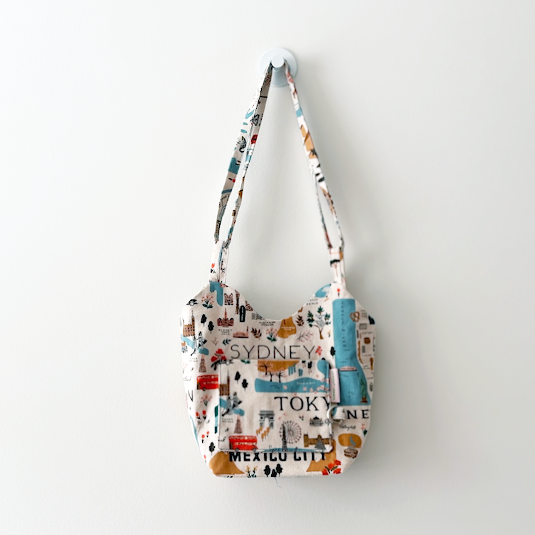 Sewing Therapy Bridge Bag PDF sewing pattern, floral print bridge bag