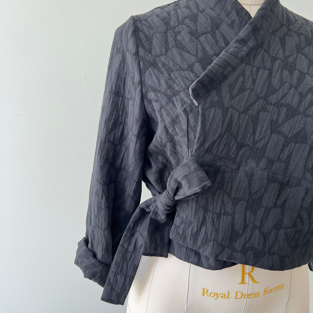 Sewing Therapy Hanbok Top and Jacket PDF sewing pattern, navy wrap jacket close-up