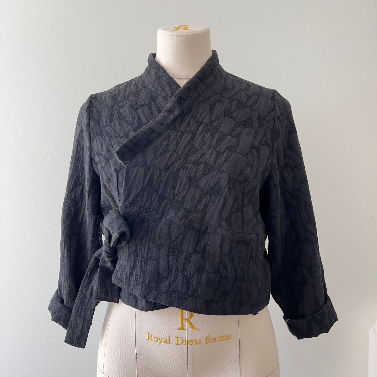 Sewing Therapy Hanbok Top and Jacket PDF sewing pattern, navy wrap top front view