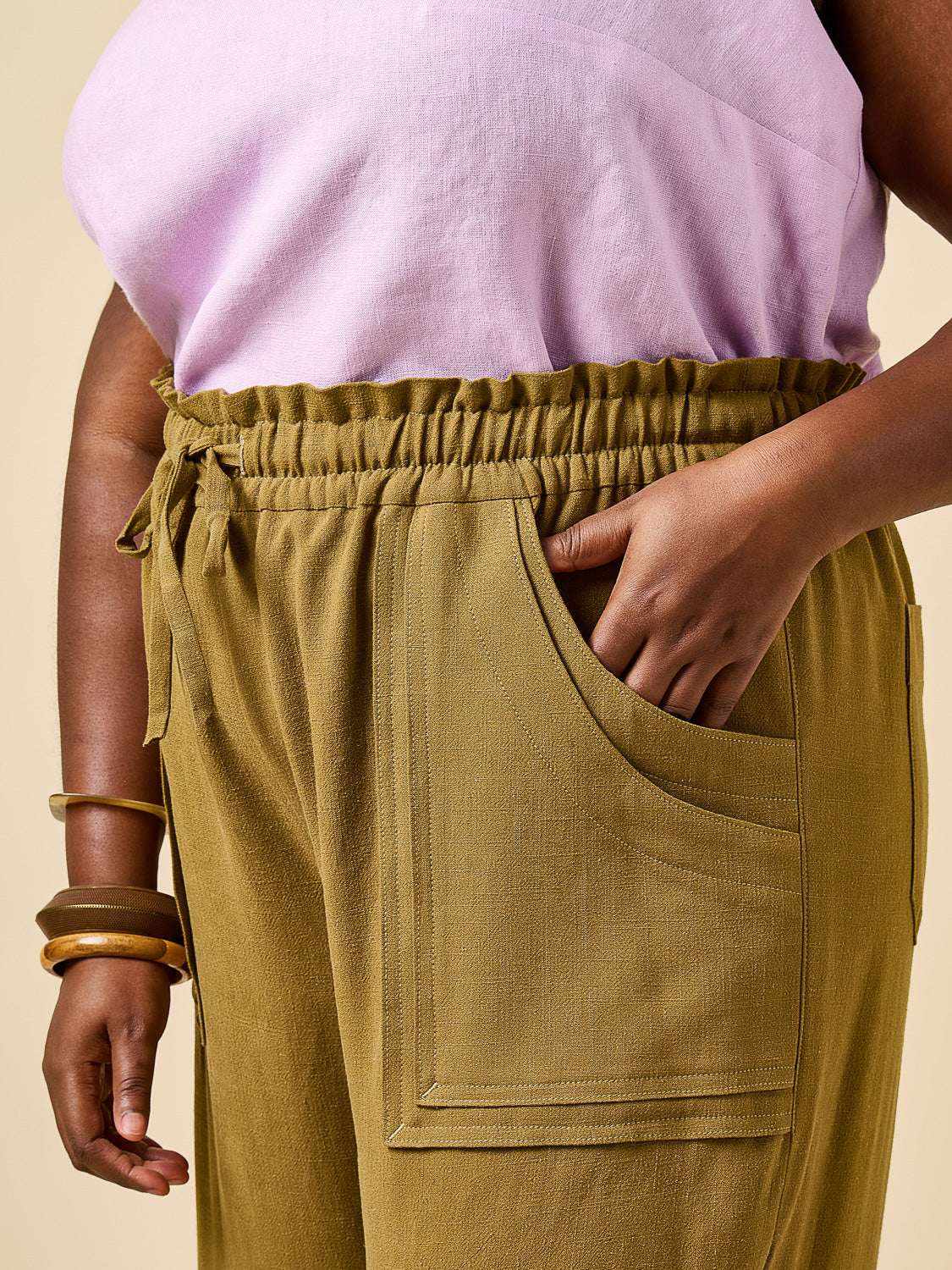 Close-up of the pocket on olive pants, Closet Core Sepia Pants and Shorts PDF sewing pattern