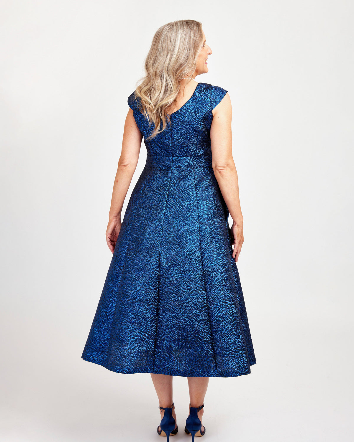 Cashmerette Upton Dress and Skirt Plus expansion pack PDF sewing pattern, woman wearing a blue lace dress